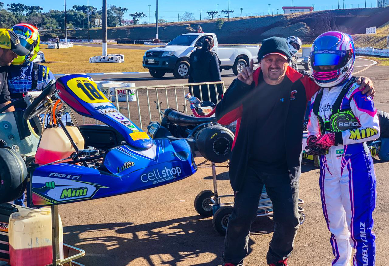 Isabely Cruz disputa a categoria Codasur no Brasileiro de Kart