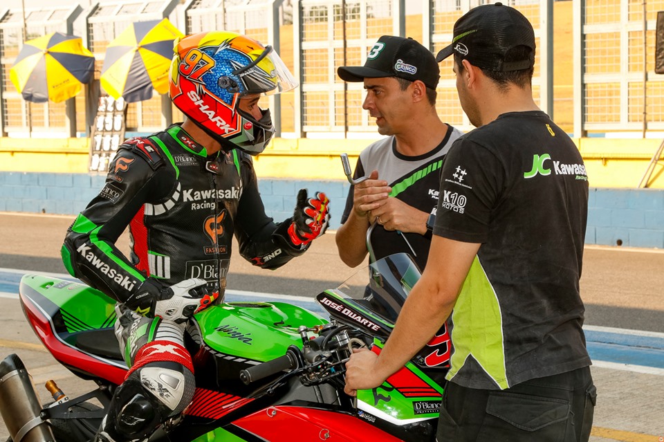 Duarte baixa mais de dois segundos de seu tempo na classificação e abre segunda fila