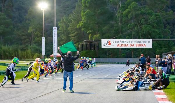 Primeira edição das 6 Horas V11 de Kart reuniu 22 equipes