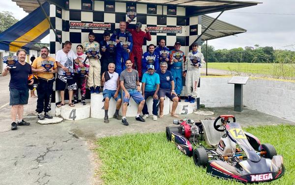 Mega Kart abre a temporada de 2022 em grande estilo