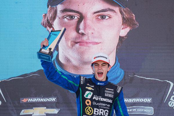 Paranaense domina etapa de abertura da Stock Series em Interlagos