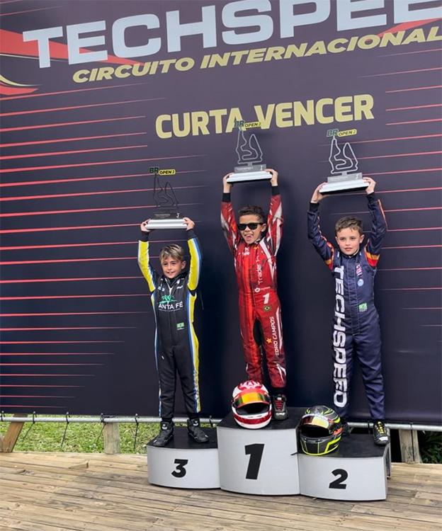 Pedro Campos é campeão da Mirim no Open do Brasileiro de Kart após final incrível