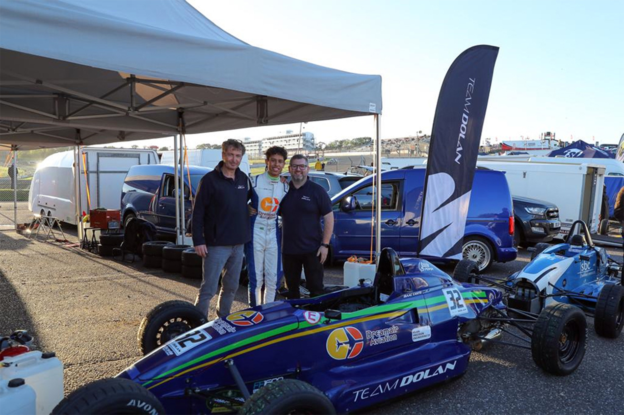 Isaac Canto estreia no automobilismo disputando o Festival de Fórmula Ford na Inglaterra