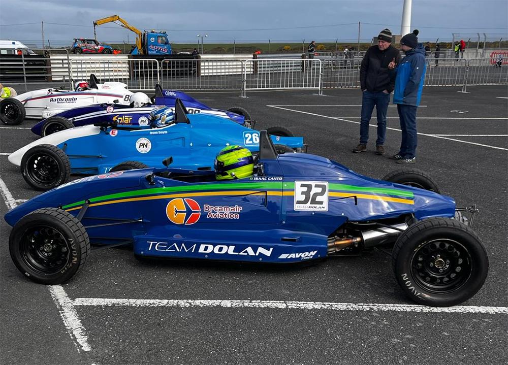 Brasileiro Isaac Canto abre temporada como 