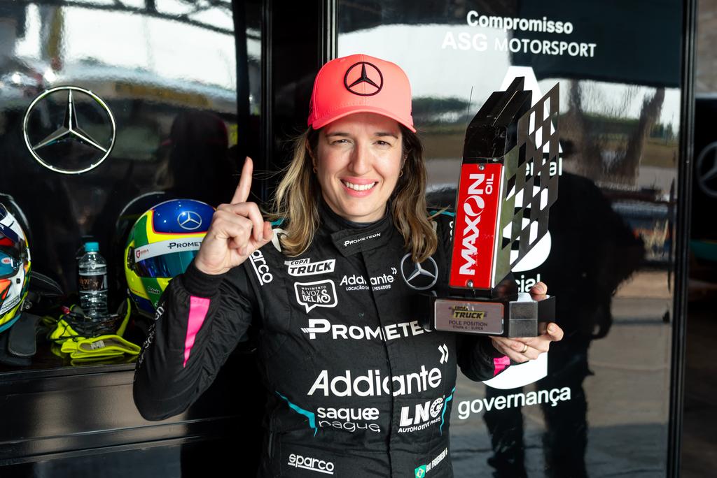 No palco da primeira vitória, Bia Figueiredo crava pole position da Elite na Copa Truck em Cascavel