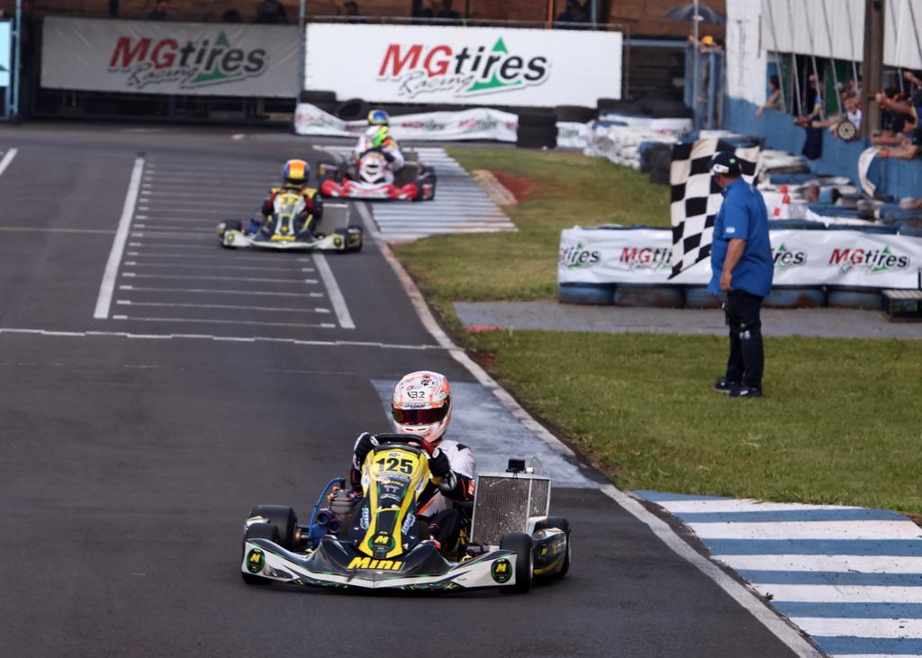 Brasileiro de Kart conhecerá 12 campeões neste sábado em Londrina