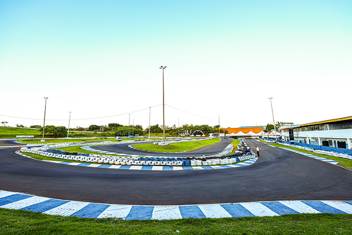 Campeonato Paranaense Light de Kart começa sábado em Londrina