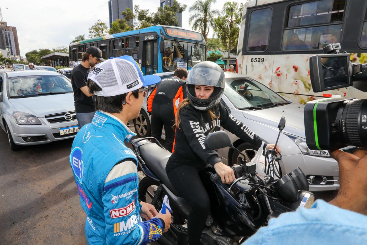 Akyu Myasava corre em casa em sua segunda prova na Stock Series