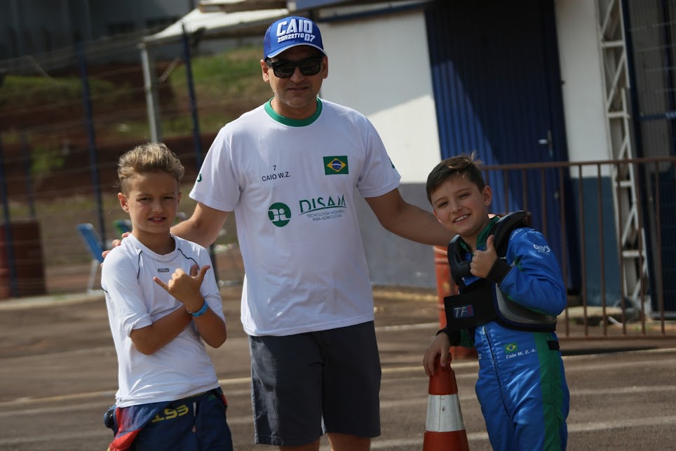 Zorzetto tem nova vitória no kartódromo de Cascavel