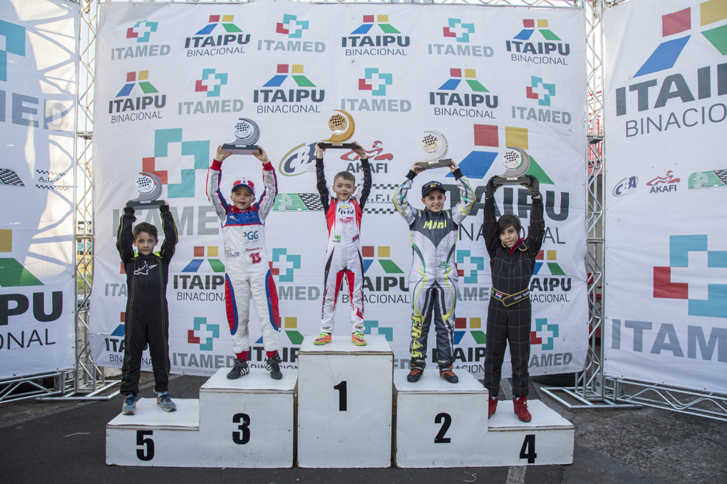 Apenas uma categoria muda de líder no Citadino de Kart de Foz