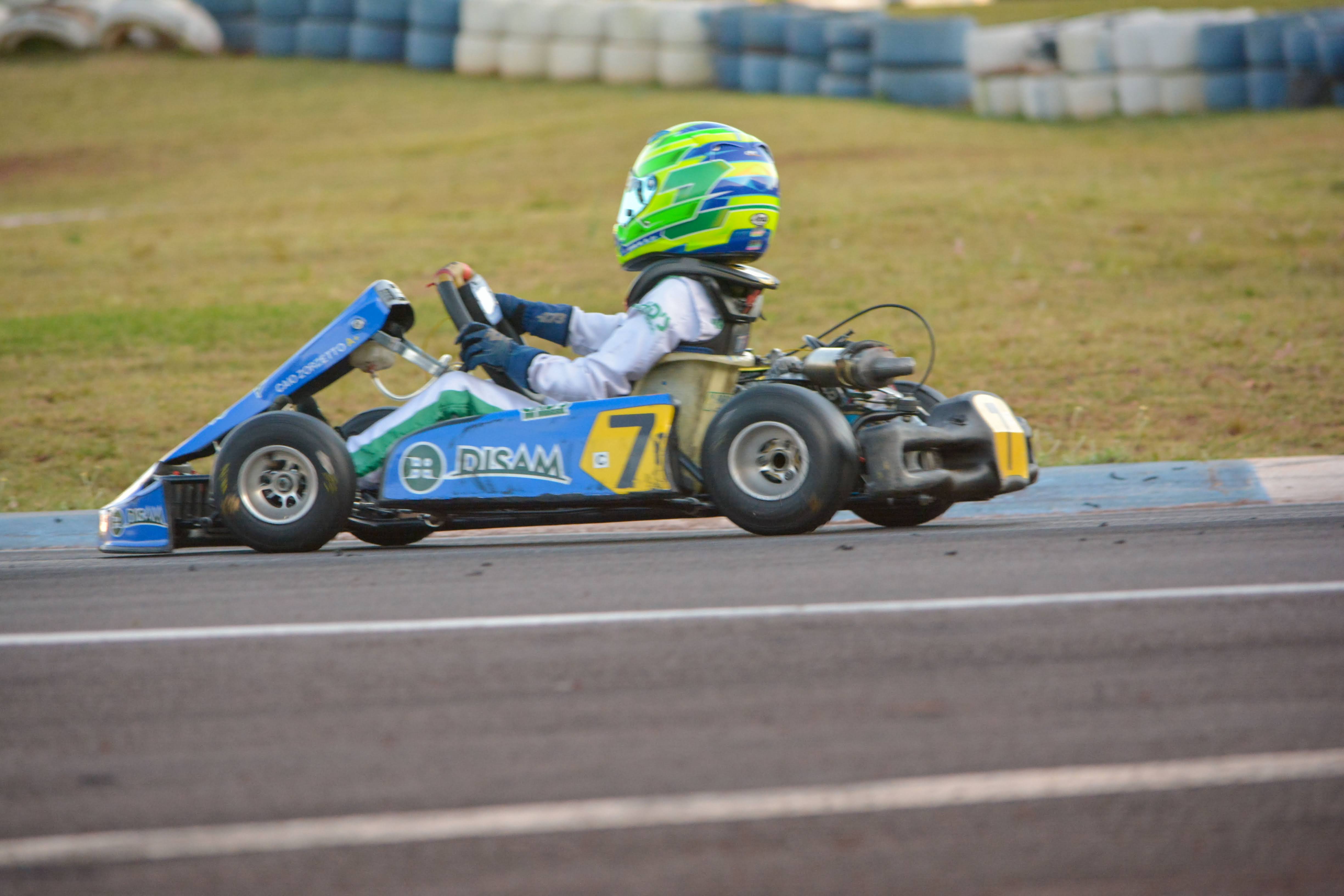 Zorzetto já treina para o Brasileiro de Kart