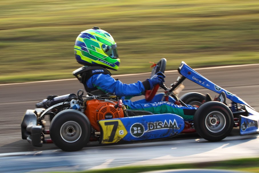 Caio Zorzetto defende invencibilidade na decisão do Citadino de Kart de Foz do Iguaçu