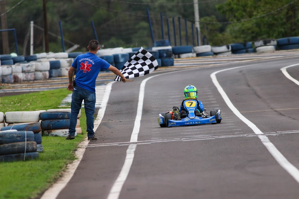 Caio Zorzetto obtém 2ª vitória em Cascavel e agora vai para o SPR