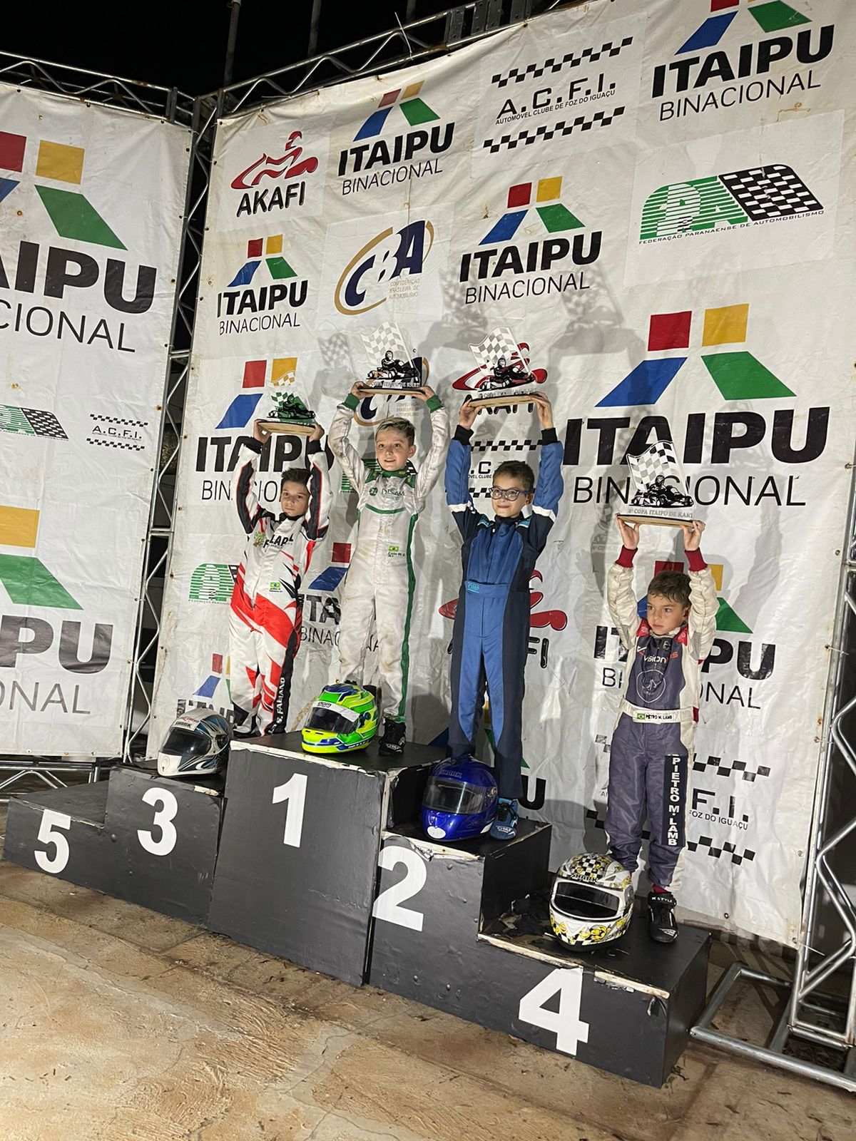 Caio Zorzetto estreia com vitória no Citadino de Kart de Foz do Iguaçu