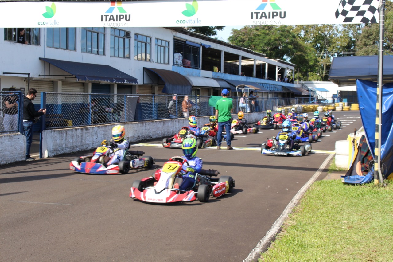 Penúltima etapa da Copa Itaipu de Kart será disputada sábado em Foz do Iguaçu