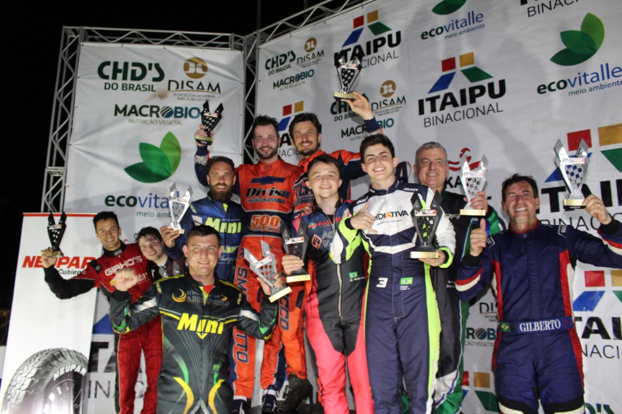 Foz do Iguaçu encerra temporada de kart