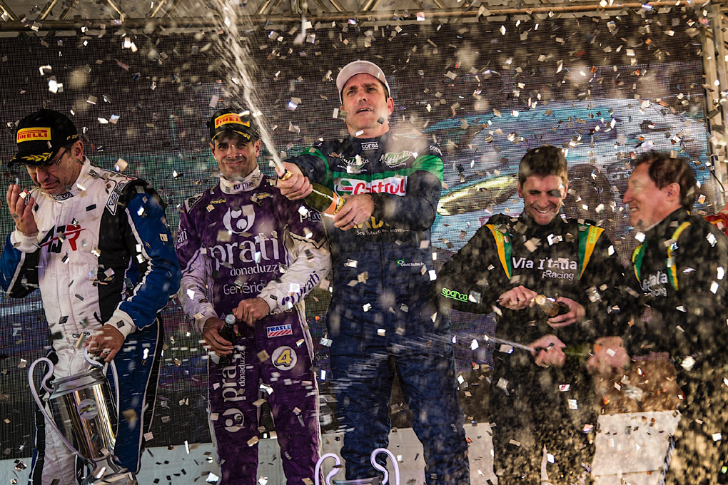 David Muffato comemora vitória nas 3 Horas de Tarumã
