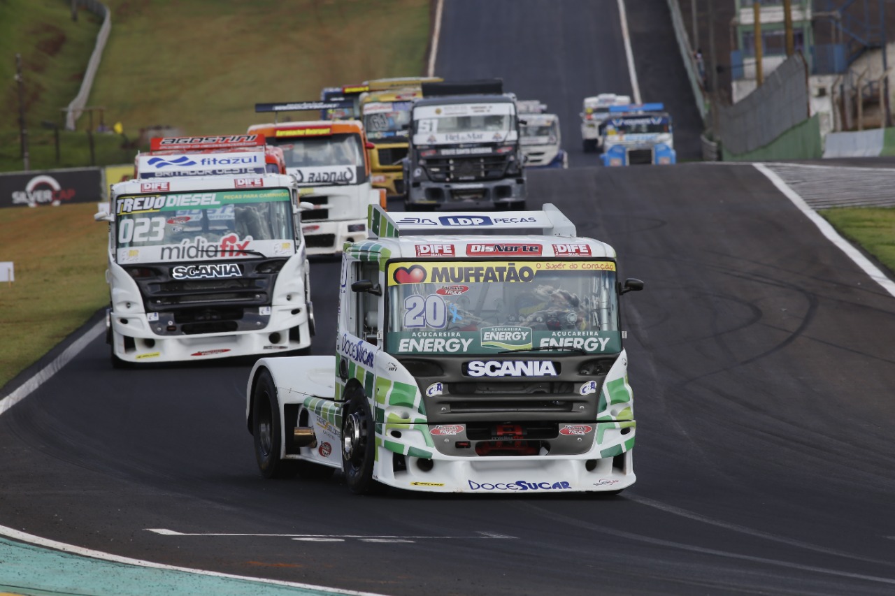 Fórmula Truck terá o limite de 52 caminhões
