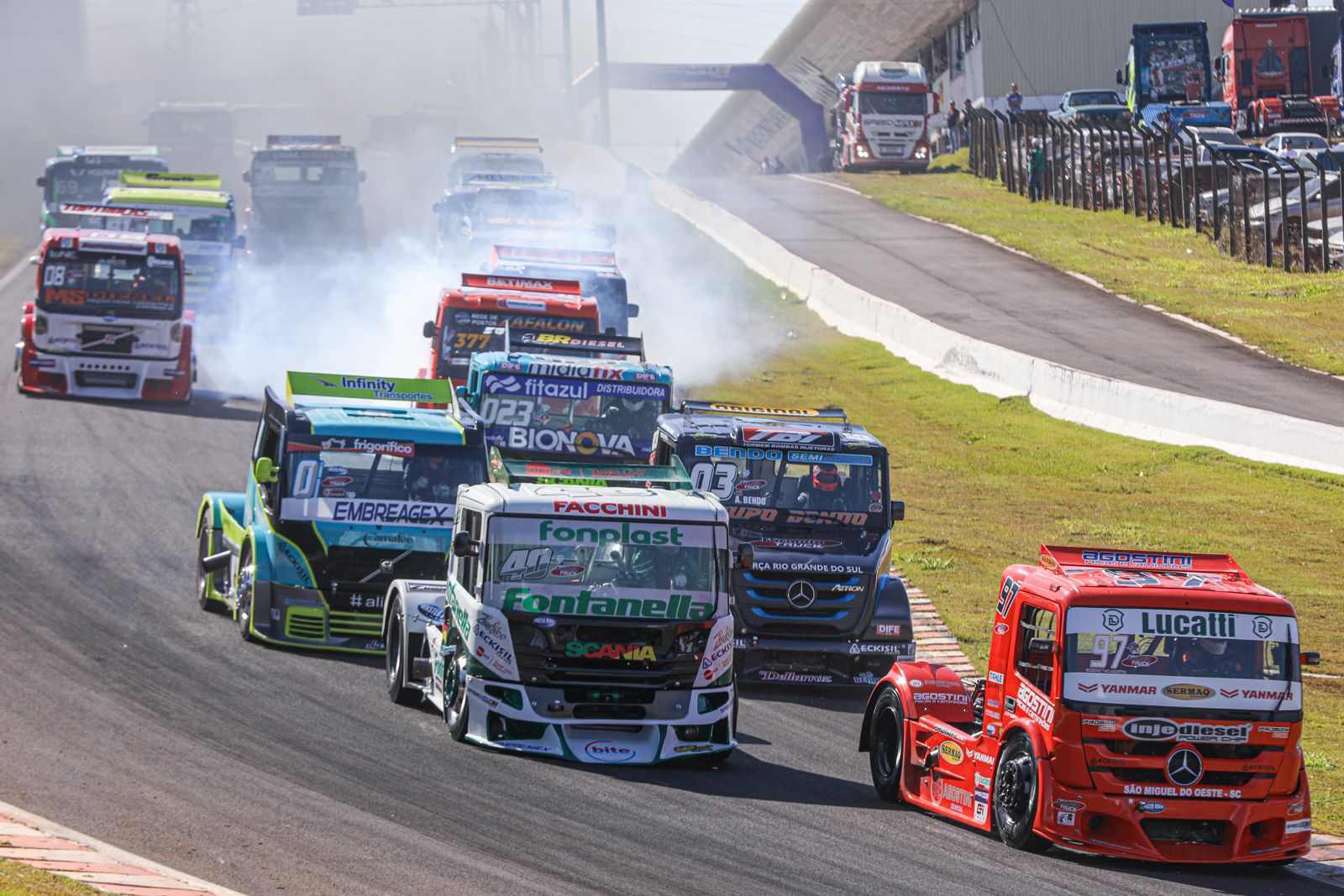 Treinos livres abrem a programação da 4ª etapa da Fórmula Truck em Campo Grande