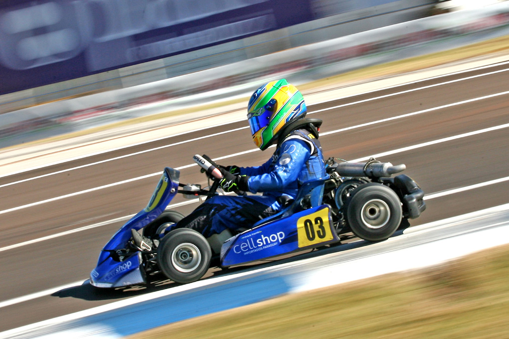 Firás Fahs se mantém no TOP 10 da Cadete no Brasileiro de Kart