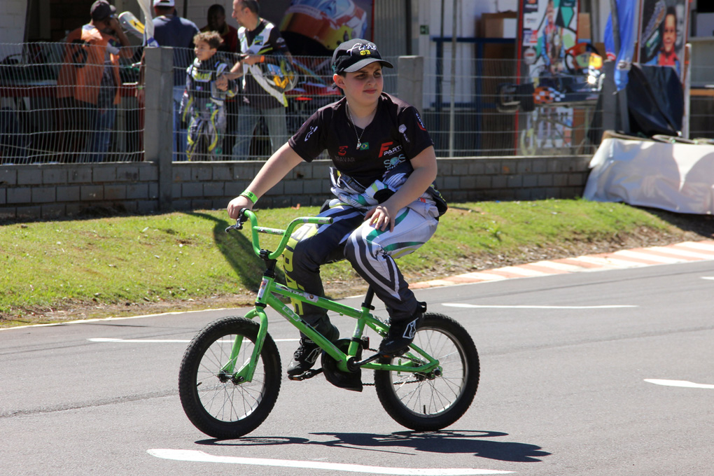 Firás Fahs anuncia dois patrocinadores para o Campeonato Brasileiro de Kart