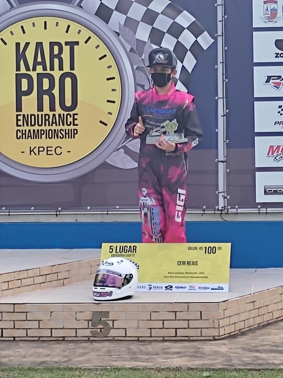 Giovana conquista o 5º lugar no Kart Pro Endurance em Santa Catarina