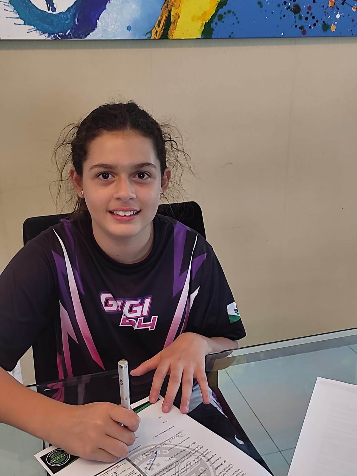 Giovana Marinoski veste ULV até o fim deste ano