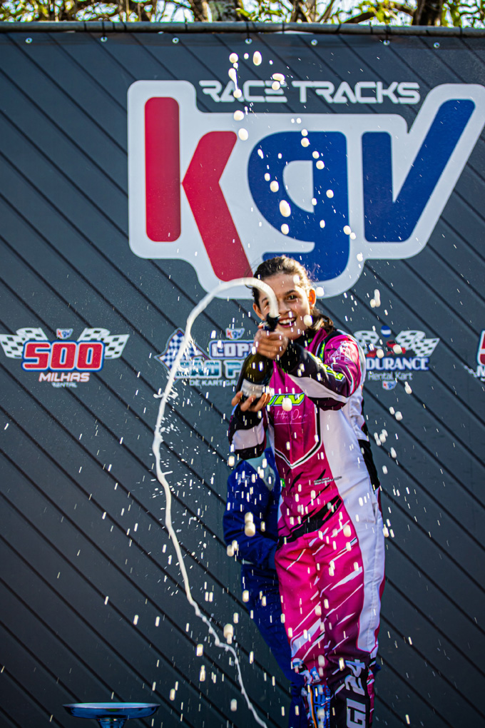 Giovana Marinoski muda de categoria na Copa São Paulo de Kart