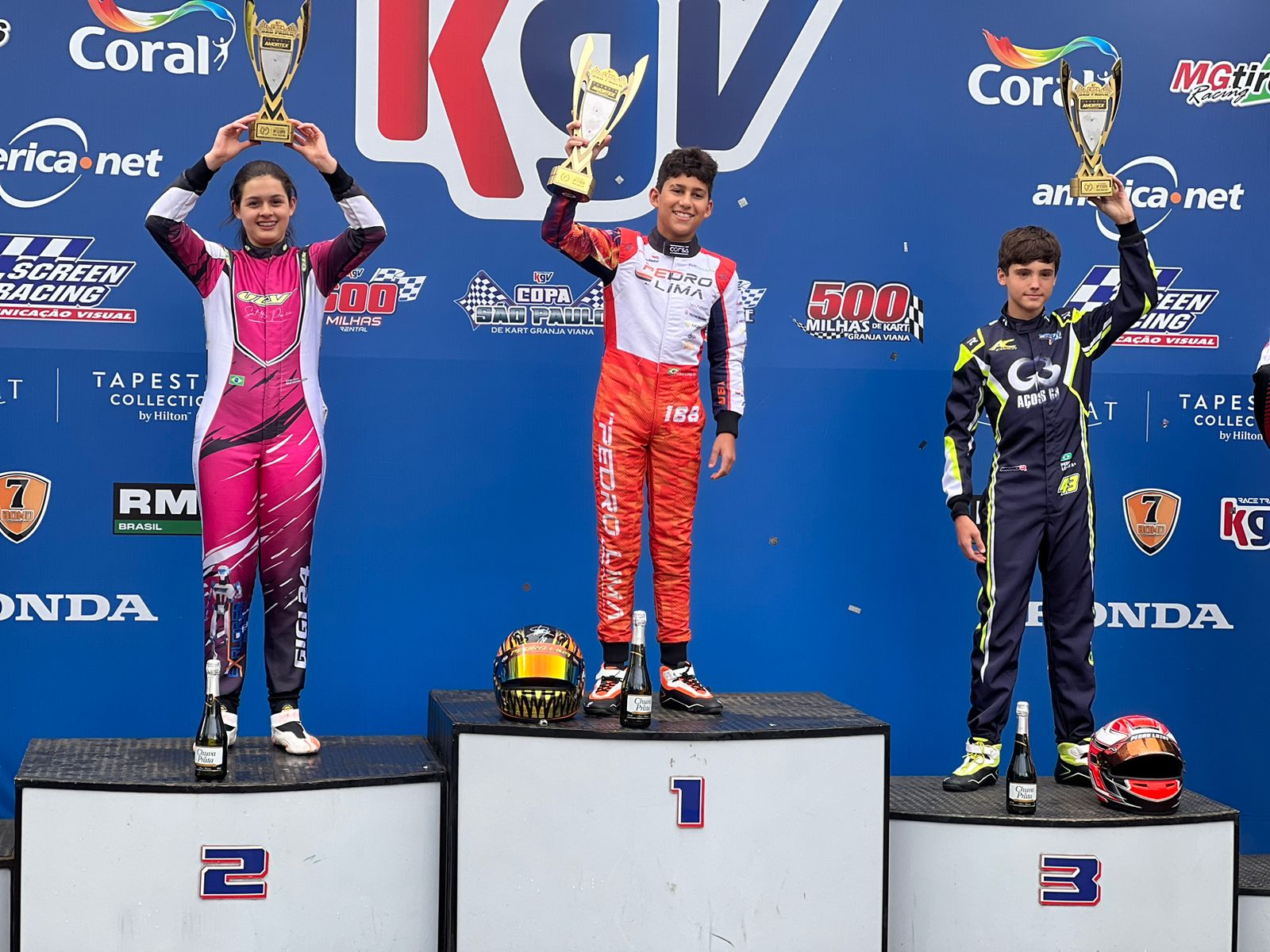 Giovana Marinoski vai ao pódio no seu retorno à Granja Viana