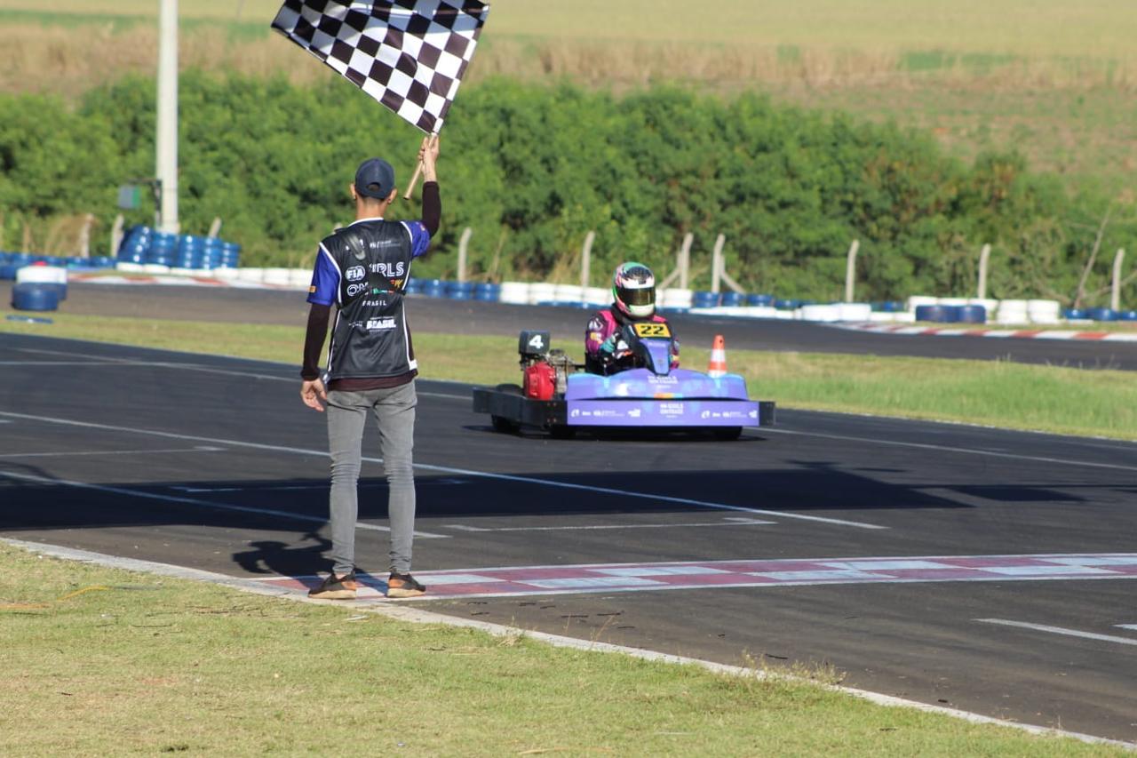 Queda de roda tira Giovana Marinoski da FIA Girls on Track Brasil Seletiva