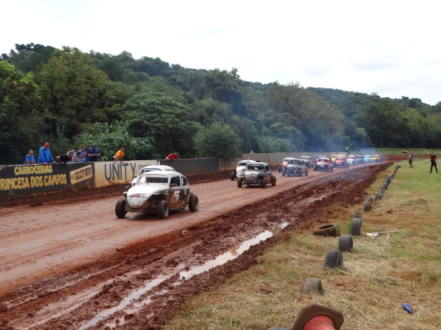 Velocidade na Terra tem bom início de temporada no Paraná