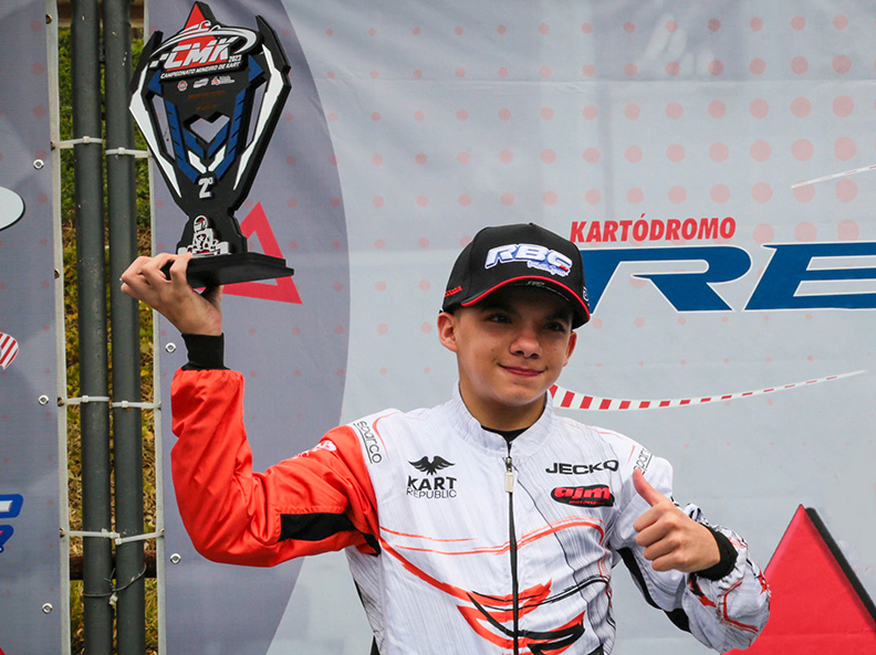 Guilherme Moleiro estreia com pódio no Mineiro de Kart