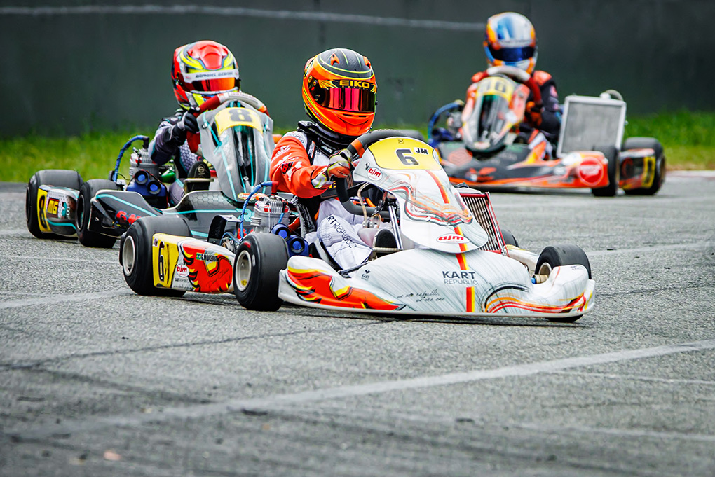 Com a costela machucada, Moleiro é campeão do 2º turno da Copa São Paulo Light de Kart