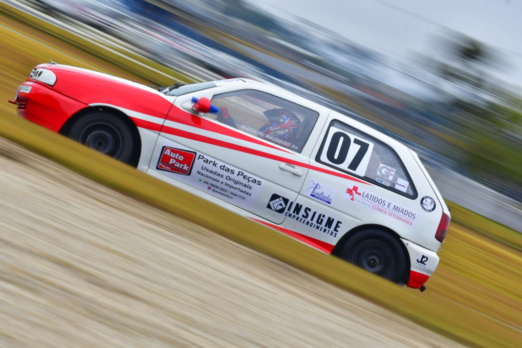 Paranaense de Velocidade começa com 66 carros