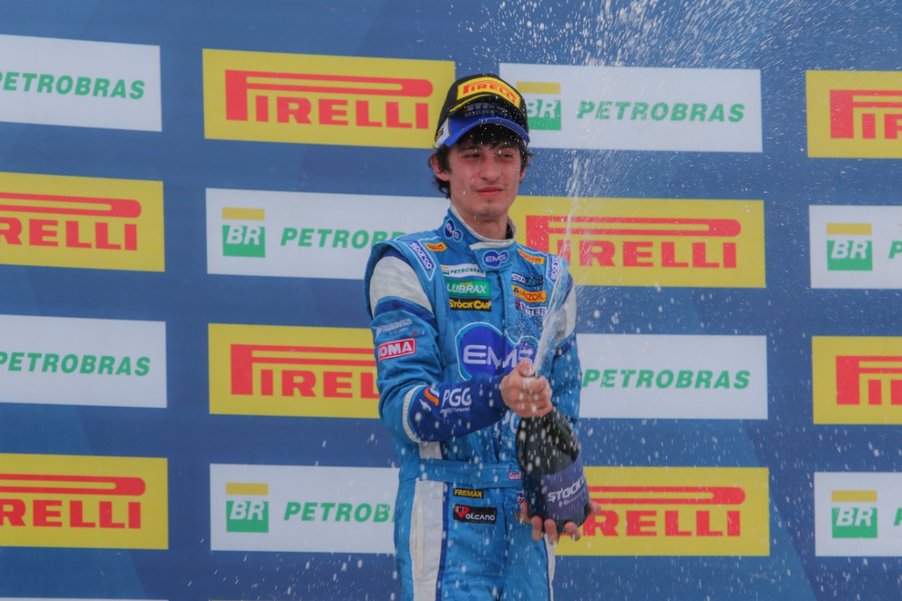 Myasava quer encerrar a temporada com sequência de pódios na Stock Light