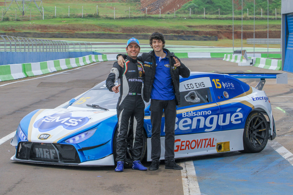 MRF tem dupla estreia na Stock Light no Velo Città