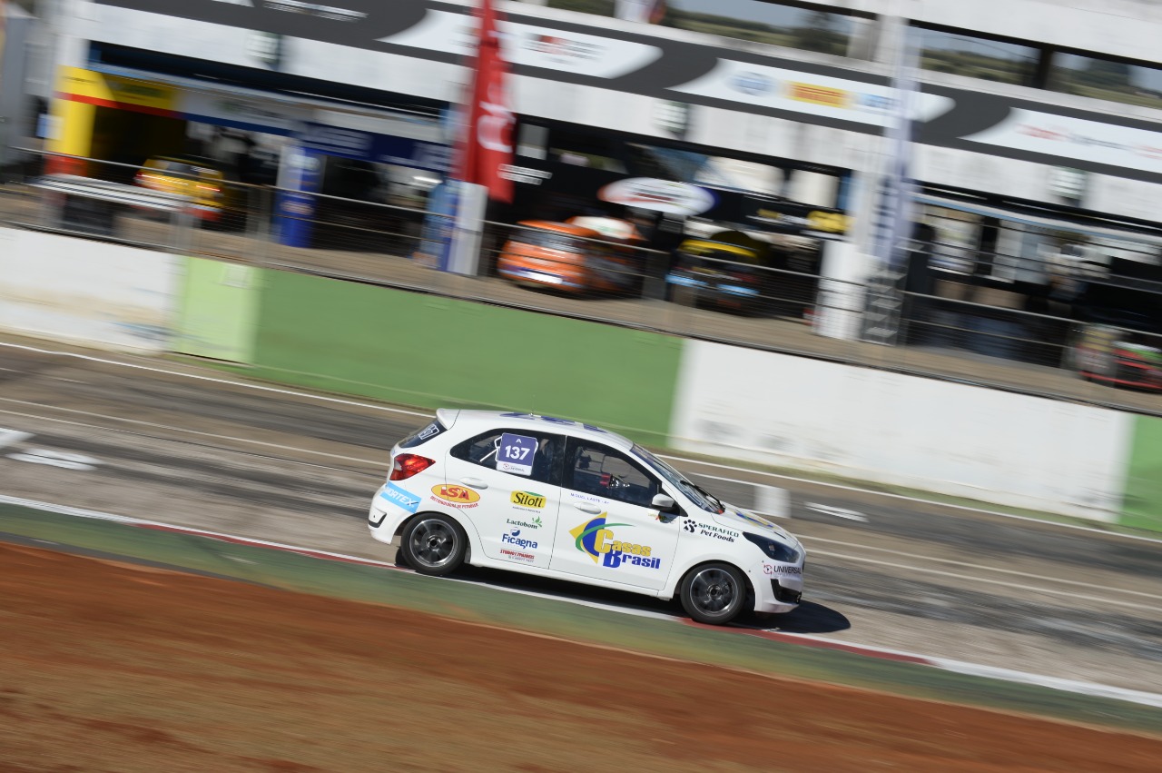 Depois do pódio em Cascavel no Turismo Nacional, Laste quer vitória em Curitiba