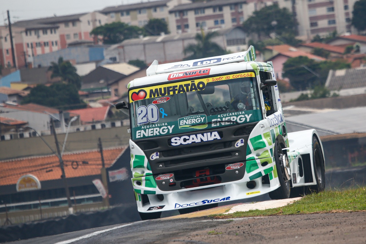 Muffato larga pela 4ª vez consecutiva na pole position de Fórmula Truck