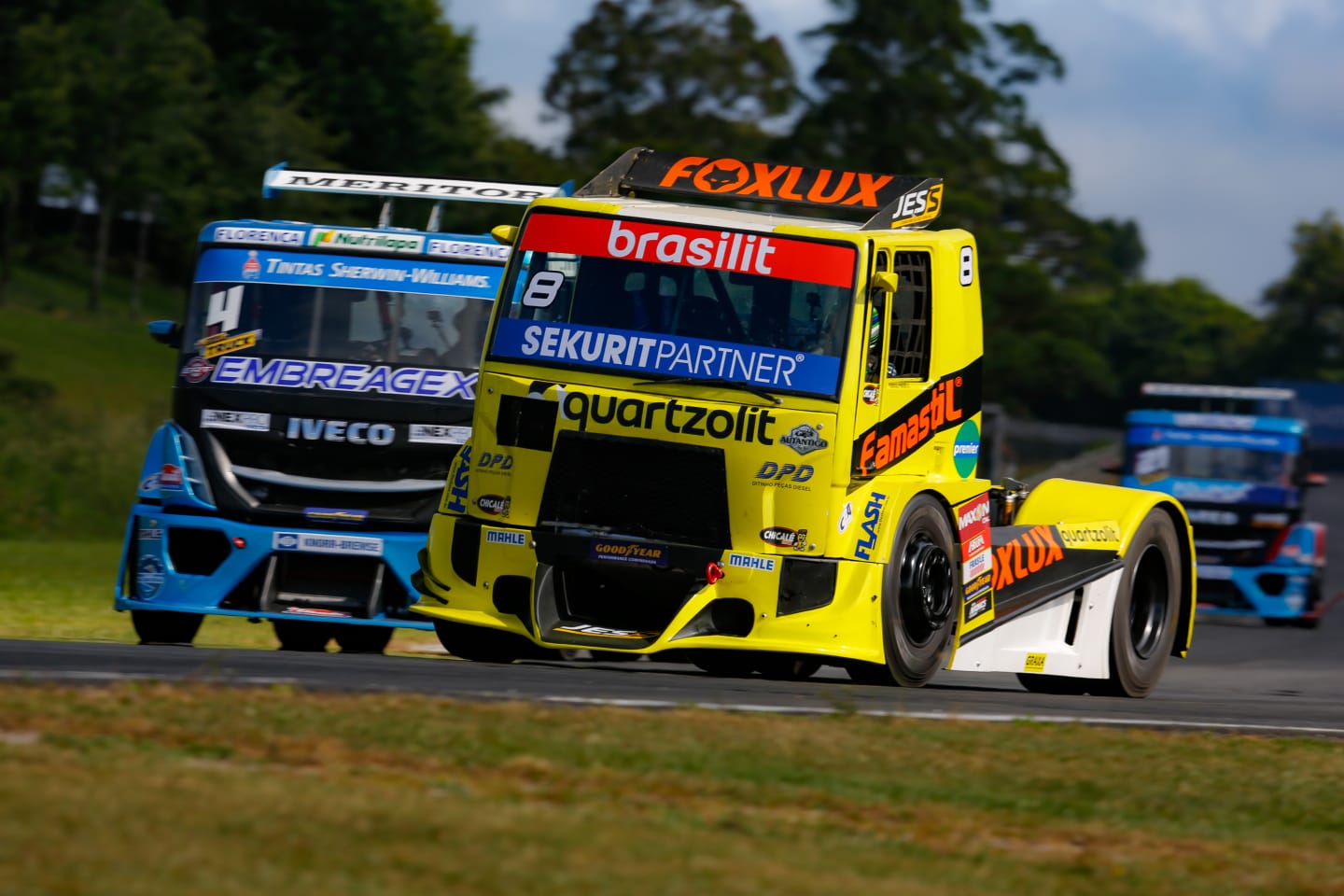 Fritada de pneus joga por terra as corridas de Rodrigo Pimenta em Curitiba