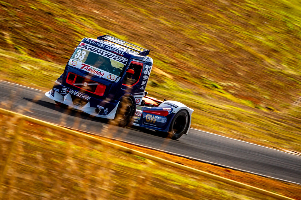 Taborda inicia a fase decisiva da Copa Truck fugindo de acidentes