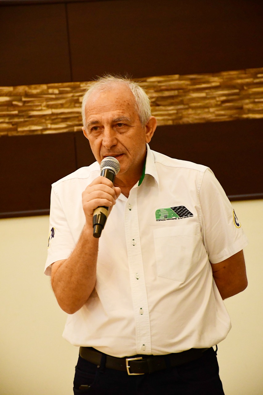 Arrancada abre a temporada de automobilismo no Paraná