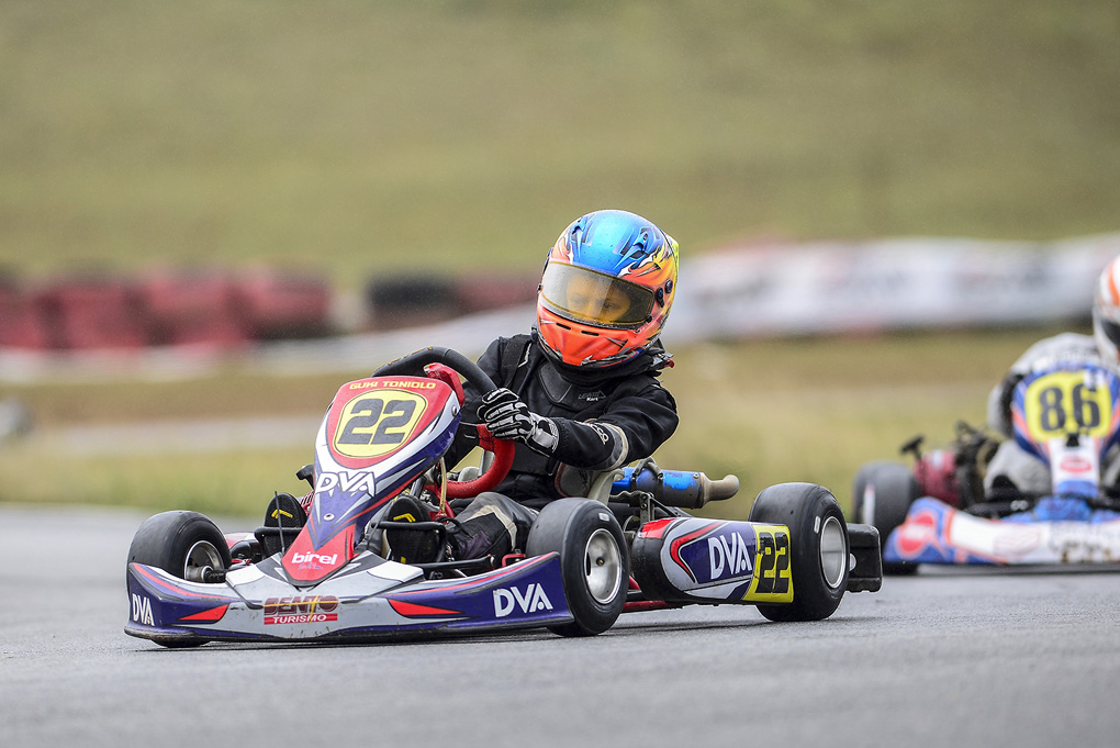 Toniolo mantém a vice-liderança da categoria Cadete na Copa SPR